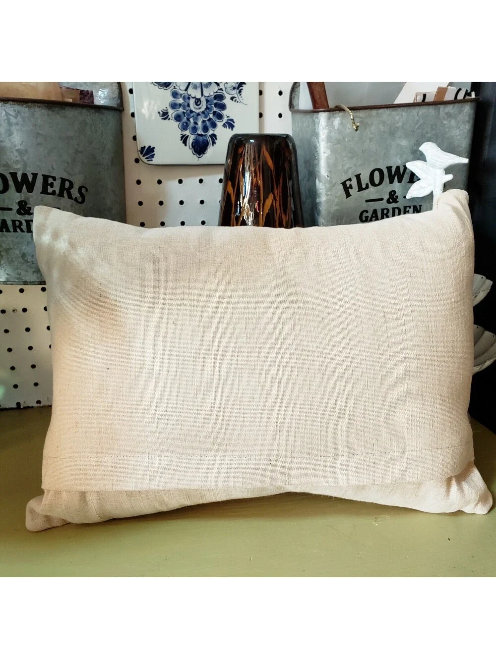 N/A lighthouse throw